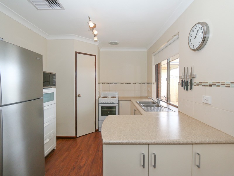 40 Yallambee Crescent, Wanneroo WA 6065