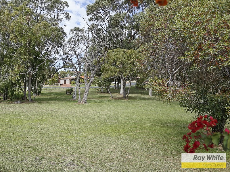 23 Langholm Place, Duncraig WA 6023