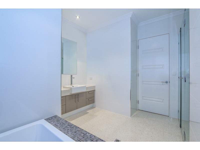 12 Castanet Dve, Madeley WA 6065