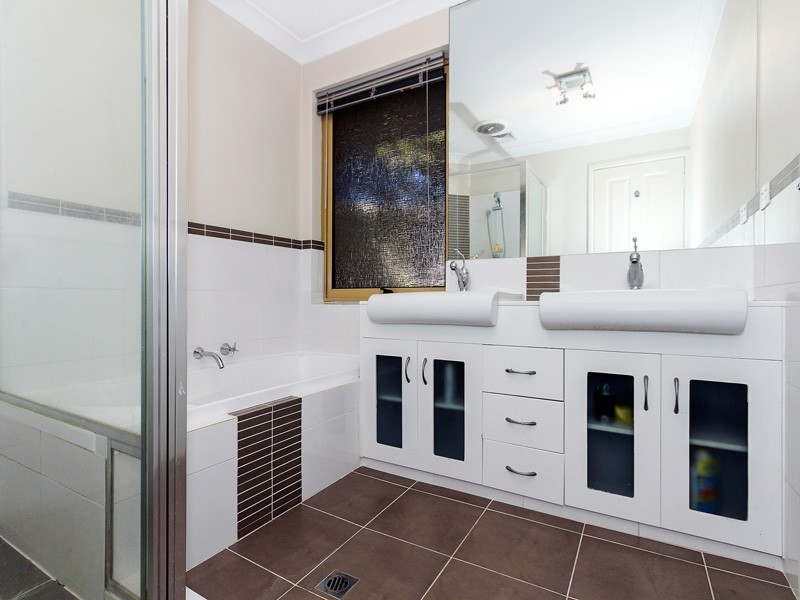 2 Stewart Court, Kallaroo WA 6025