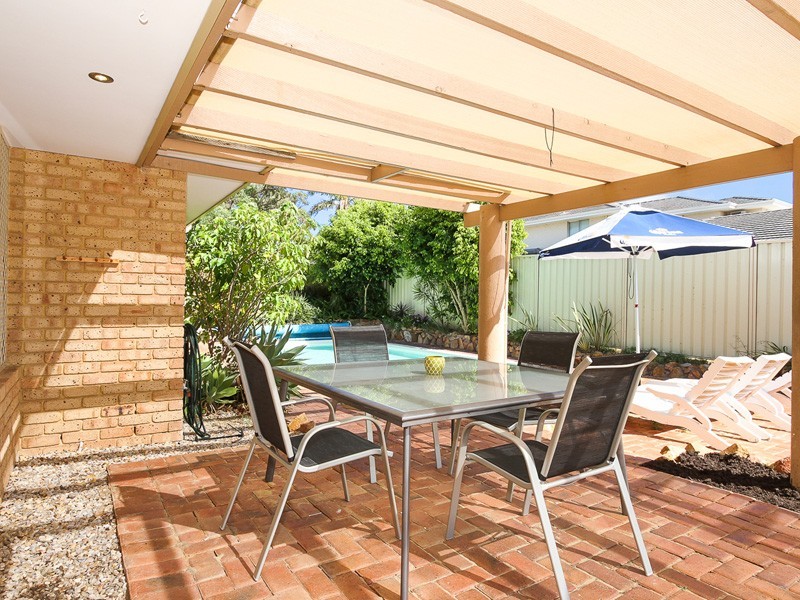 2 Stewart Court, Kallaroo WA 6025