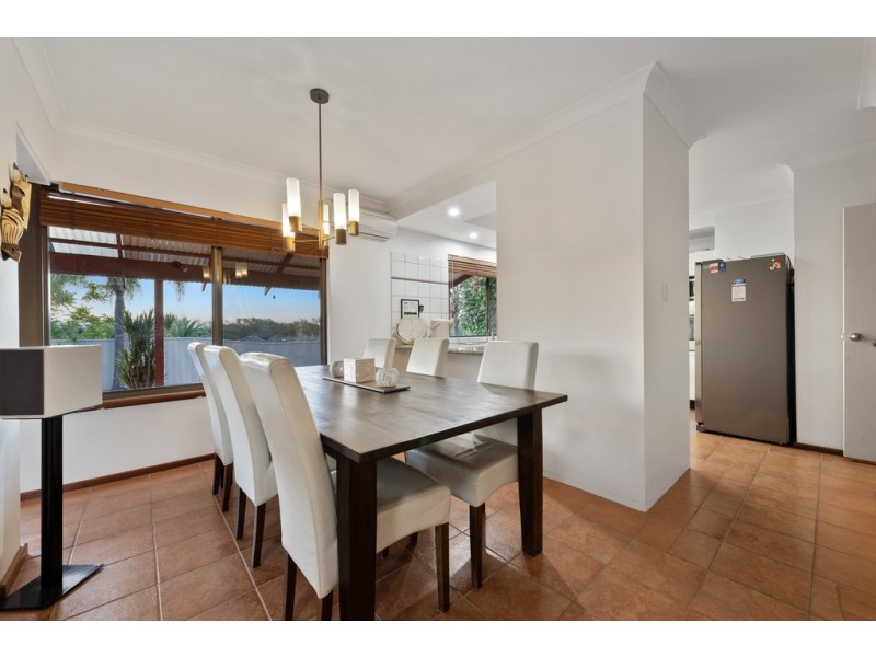 15 Stott Way, Duncraig WA 6023