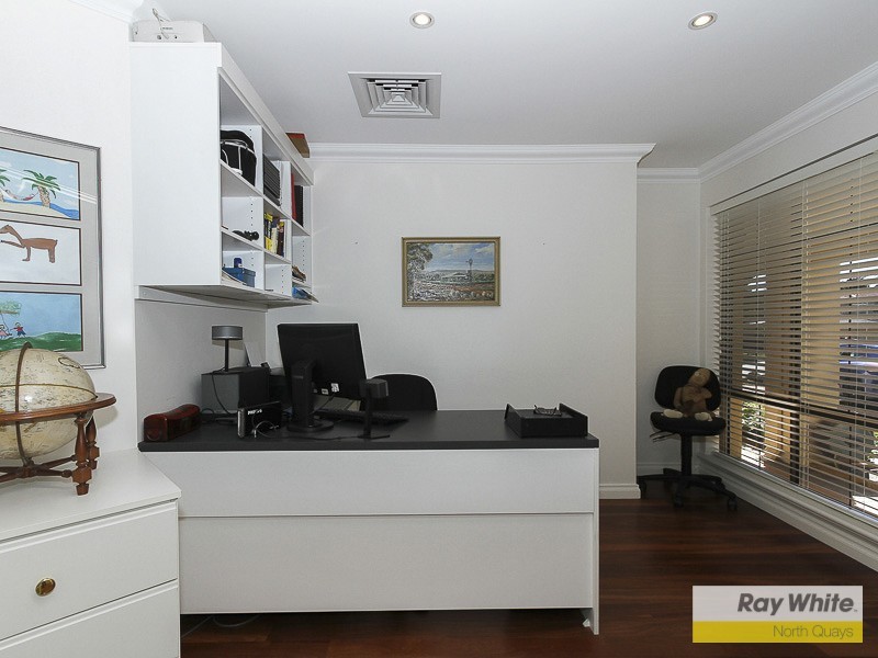 95 Poynter Drive, Duncraig WA 6023