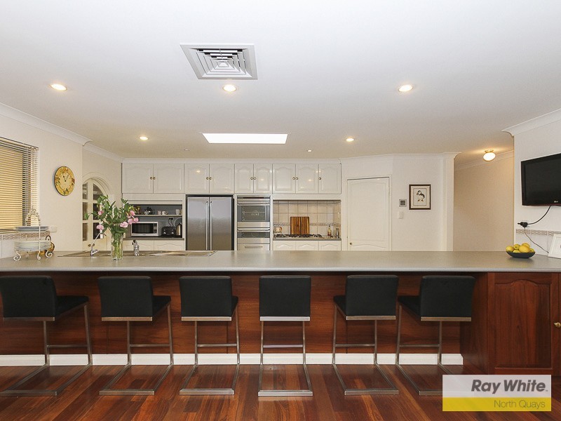 95 Poynter Drive, Duncraig WA 6023