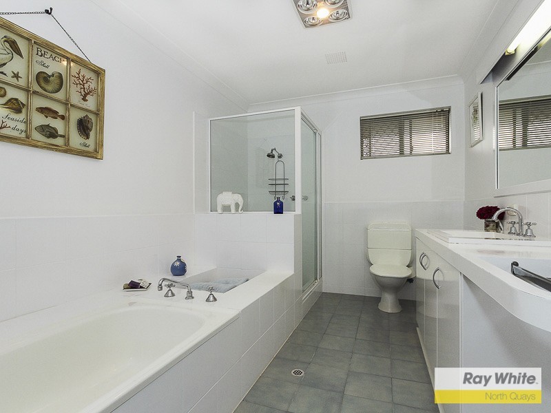 95 Poynter Drive, Duncraig WA 6023