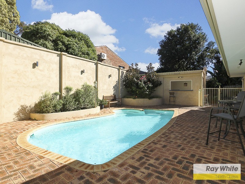 95 Poynter Drive, Duncraig WA 6023