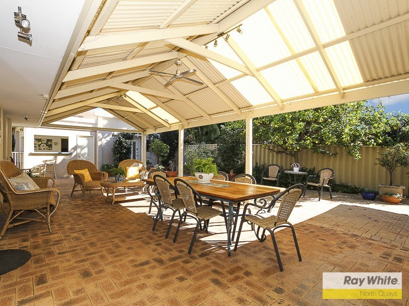 95 Poynter Drive, Duncraig WA 6023