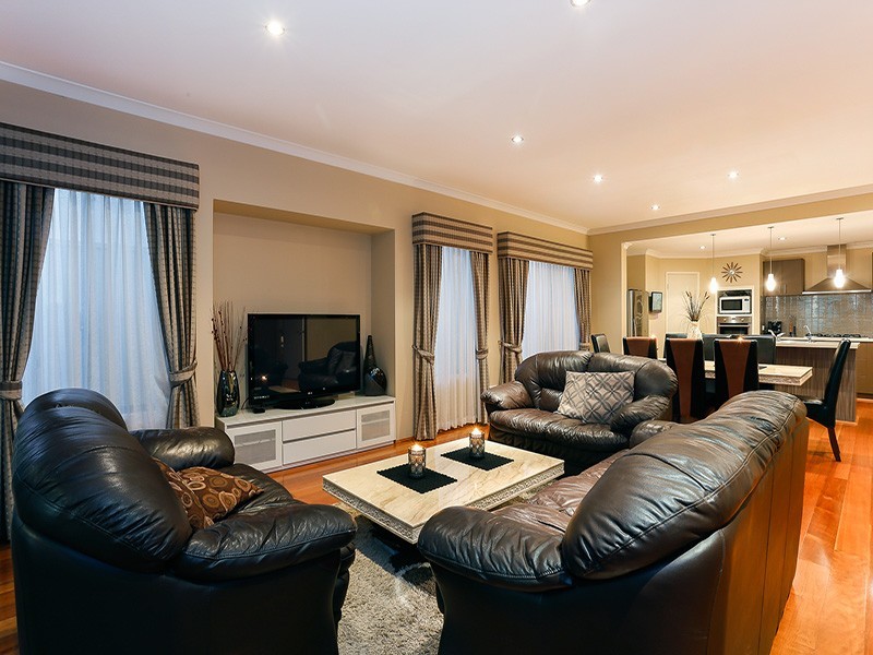 24 Cooper Street, Madeley WA 6065