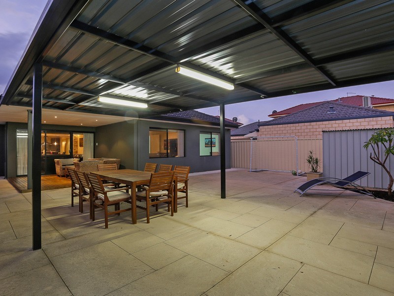 24 Cooper Street, Madeley WA 6065