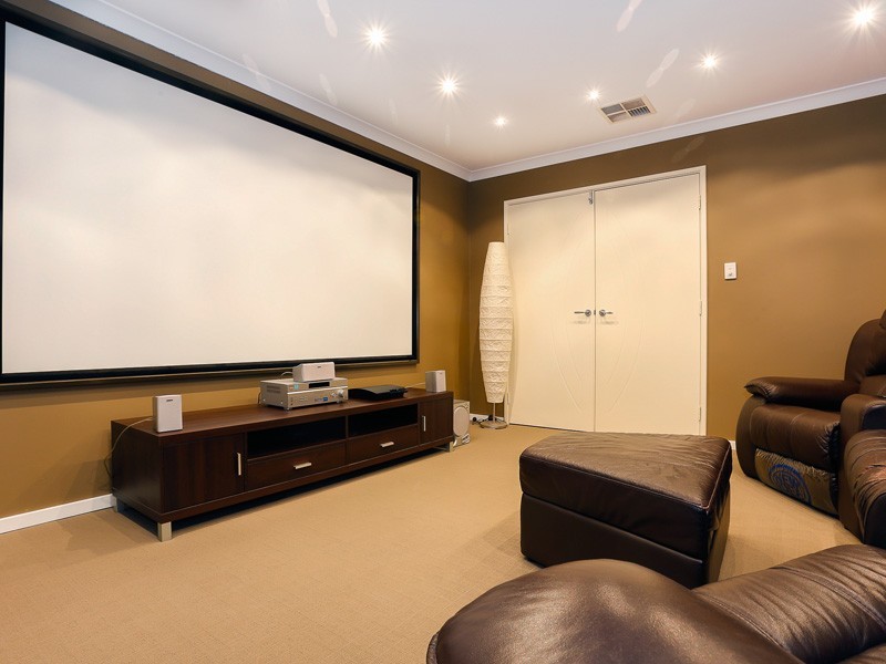 24 Cooper Street, Madeley WA 6065