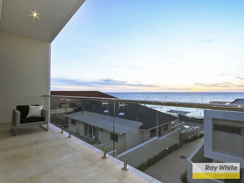 32a West Coast Drive, Marmion WA 6020