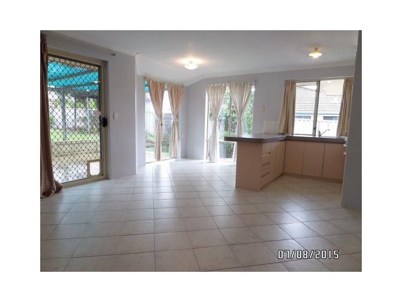 41 VIRIDIAN DRIVE, Banksia Grove WA 6031