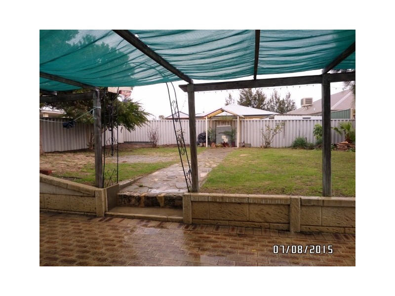 41 VIRIDIAN DRIVE, Banksia Grove WA 6031