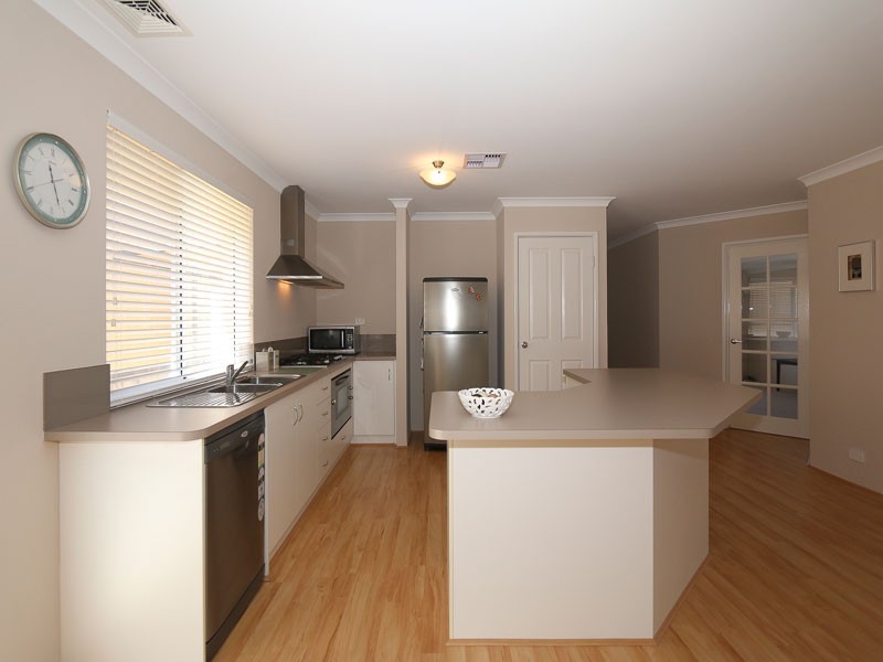 5 Atra Ave, Tapping WA 6065