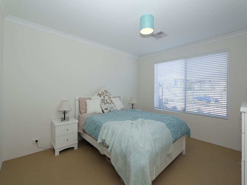 5 Atra Ave, Tapping WA 6065