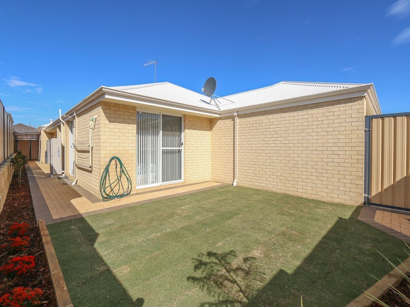 5 Atra Ave, Tapping WA 6065