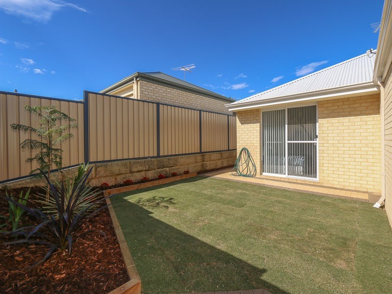 5 Atra Ave, Tapping WA 6065