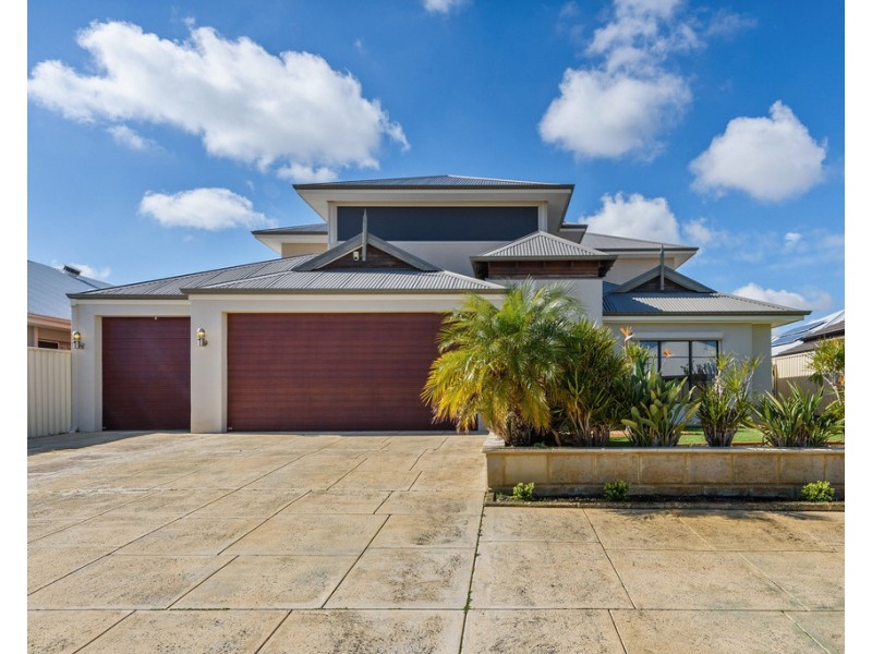 18 Cheltondale Drive, Madeley WA 6065