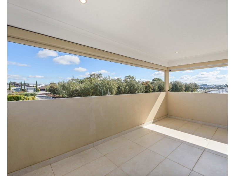 18 Cheltondale Drive, Madeley WA 6065