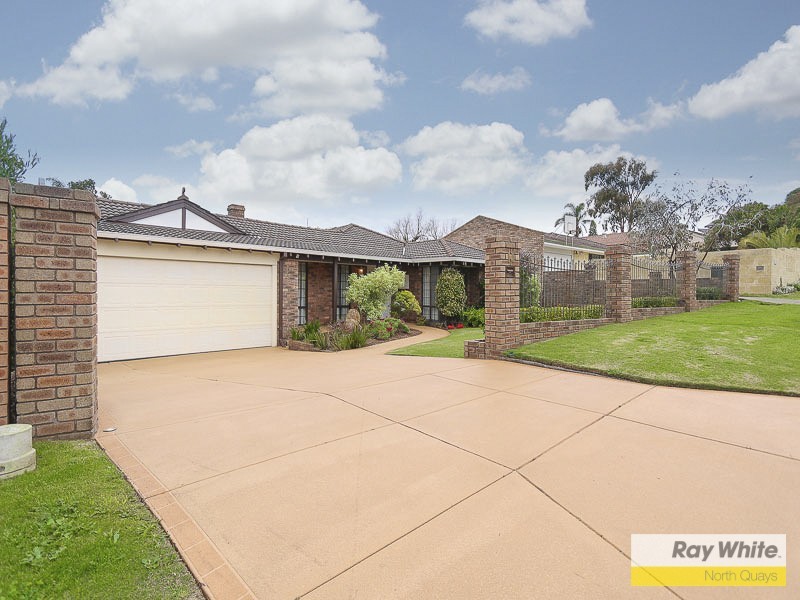 14 Chessell Drive, Duncraig WA 6023