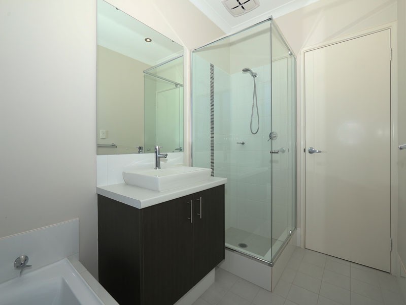 6 Bryanston Pass, Madeley WA 6065