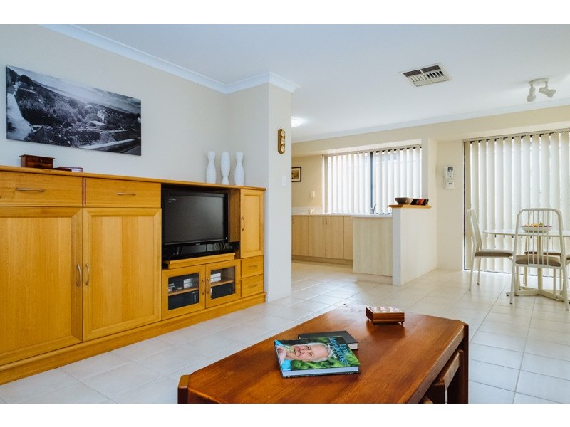 4 Stonegate Street, Butler WA 6036