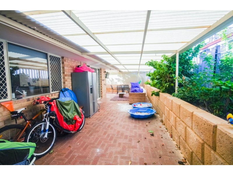 19 Akera Close, Hillarys WA 6025