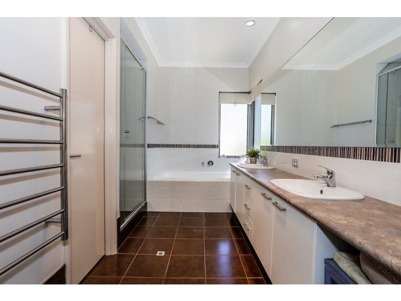 2 Kelso Court, Duncraig WA 6023