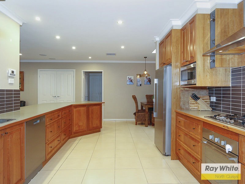 8 Kelso Court, Duncraig WA 6023