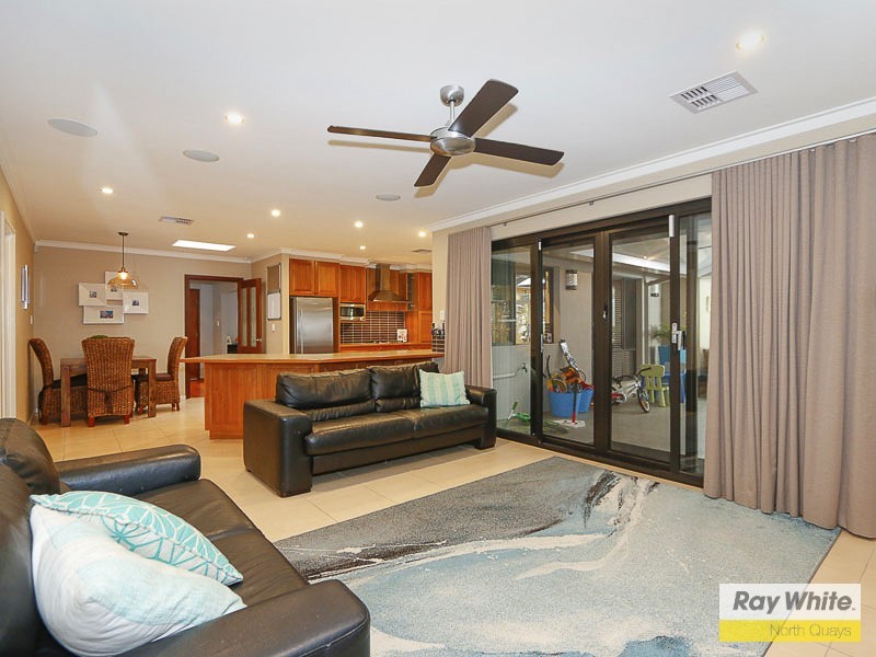 8 Kelso Court, Duncraig WA 6023