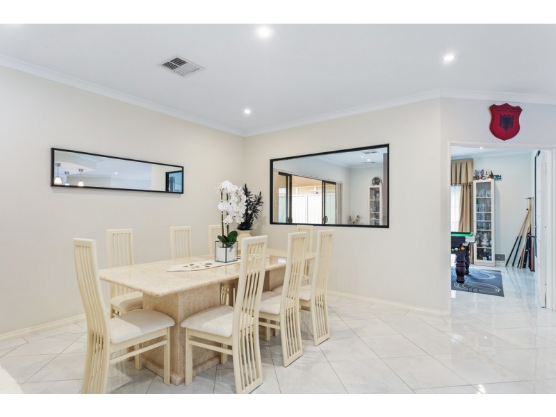 73 Regency Ave, Madeley WA 6065