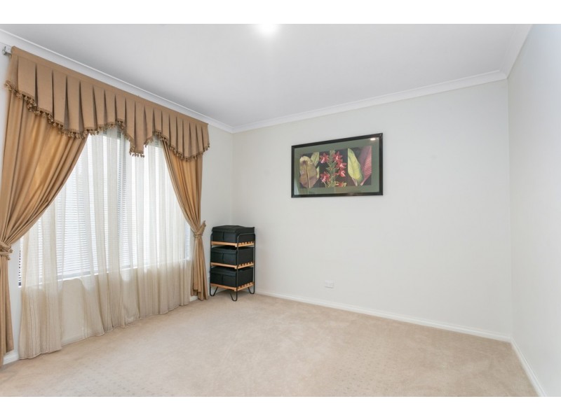 73 Regency Ave, Madeley WA 6065