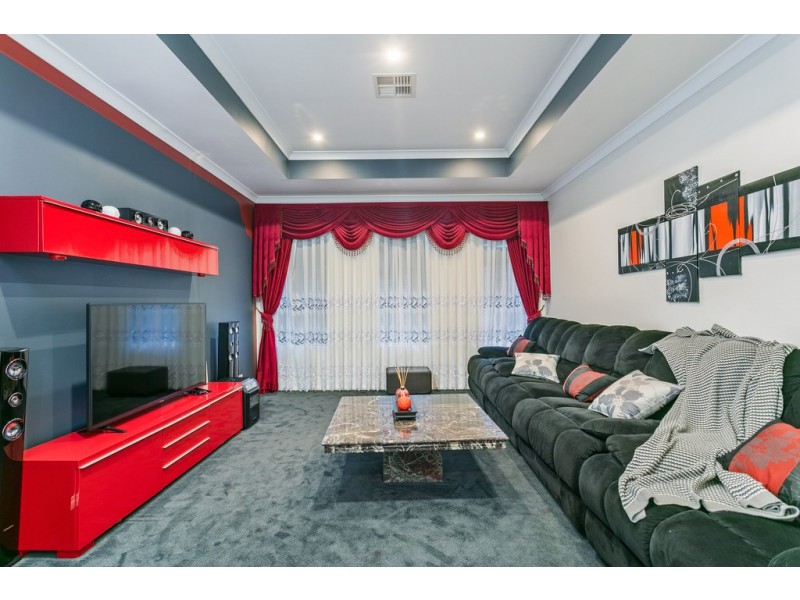 73 Regency Ave, Madeley WA 6065