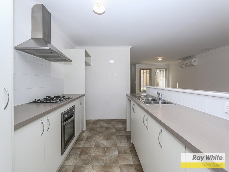 7/4 HOPKINSON WAY, Wilson WA 6107