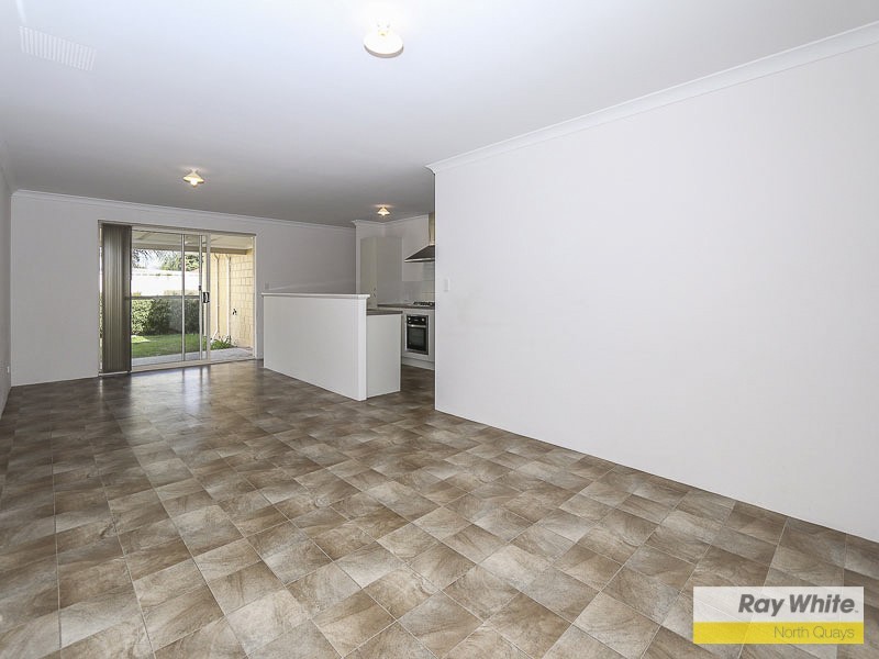 7/4 HOPKINSON WAY, Wilson WA 6107