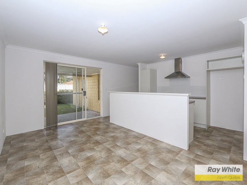 7/4 HOPKINSON WAY, Wilson WA 6107