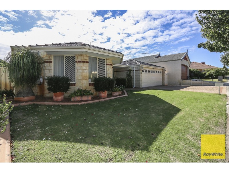 22 Hollins Bend, Madeley WA 6065