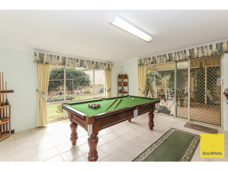 22 Hollins Bend, Madeley WA 6065