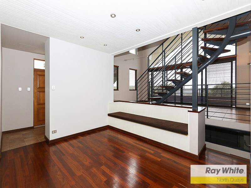 2 GWELUP STREET, Karrinyup WA 6018