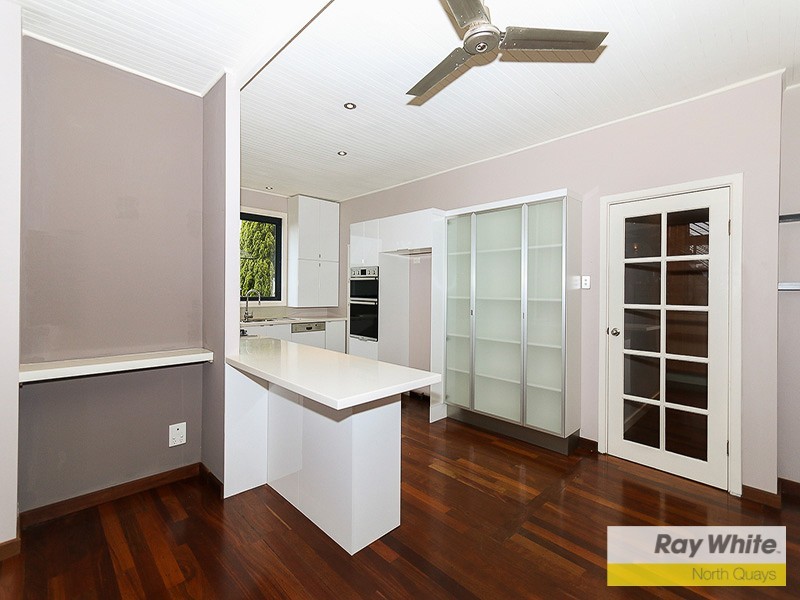 2 GWELUP STREET, Karrinyup WA 6018