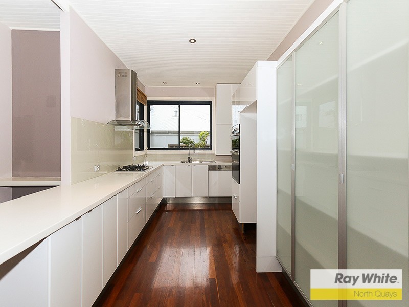 2 GWELUP STREET, Karrinyup WA 6018