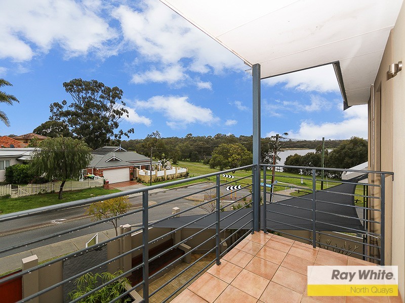 2 GWELUP STREET, Karrinyup WA 6018