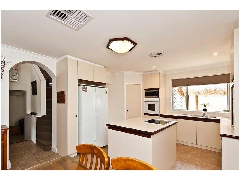 40 WALDORF STREET, Carine WA 6020