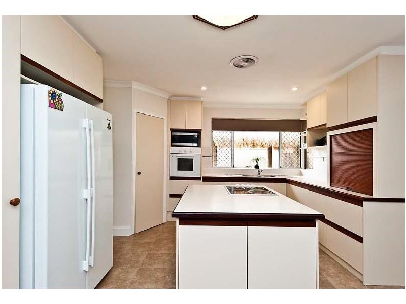 40 WALDORF STREET, Carine WA 6020