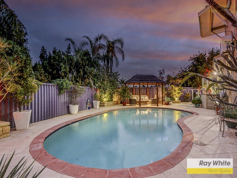 23 Breadsall Close, Carine WA 6020