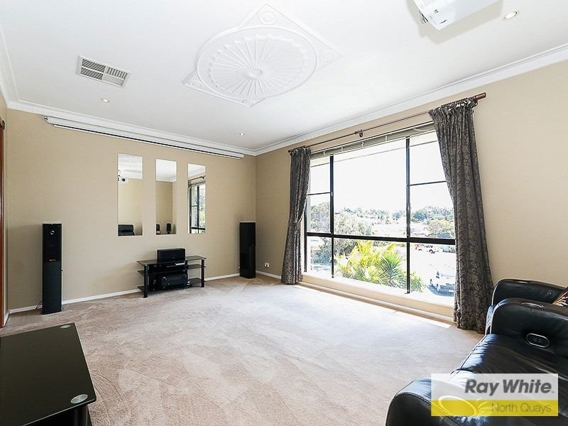 37 Nicholli Street, Duncraig WA 6023