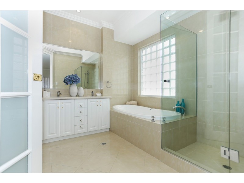 124A MARY STREET, Como WA 6152
