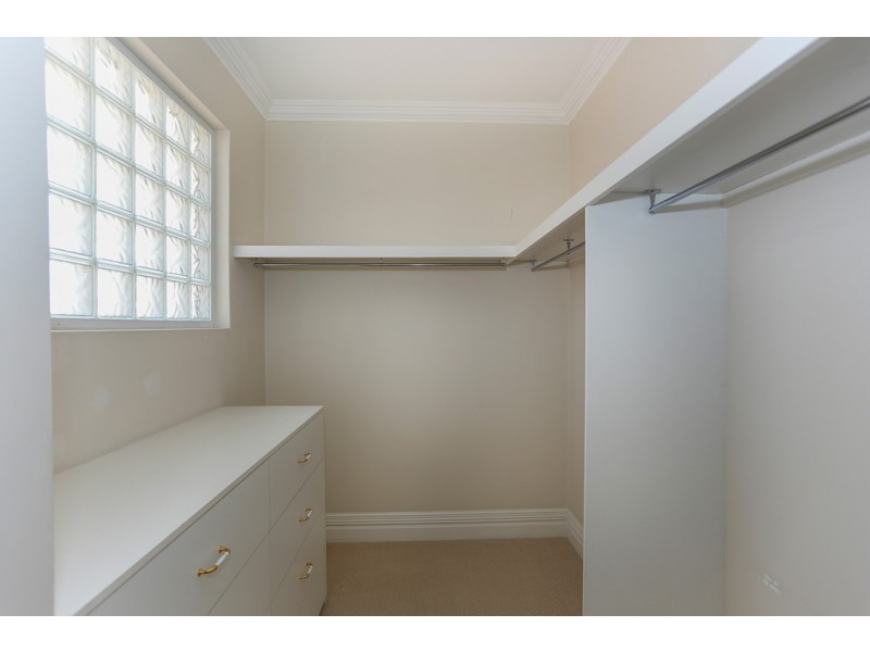 124A MARY STREET, Como WA 6152