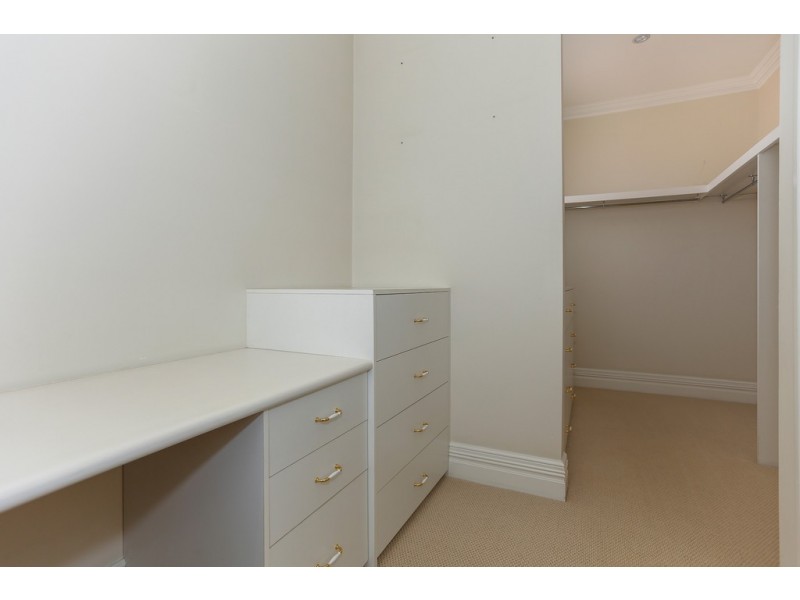 124A MARY STREET, Como WA 6152