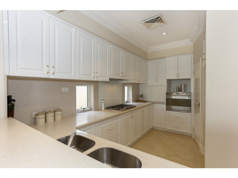 124A MARY STREET, Como WA 6152